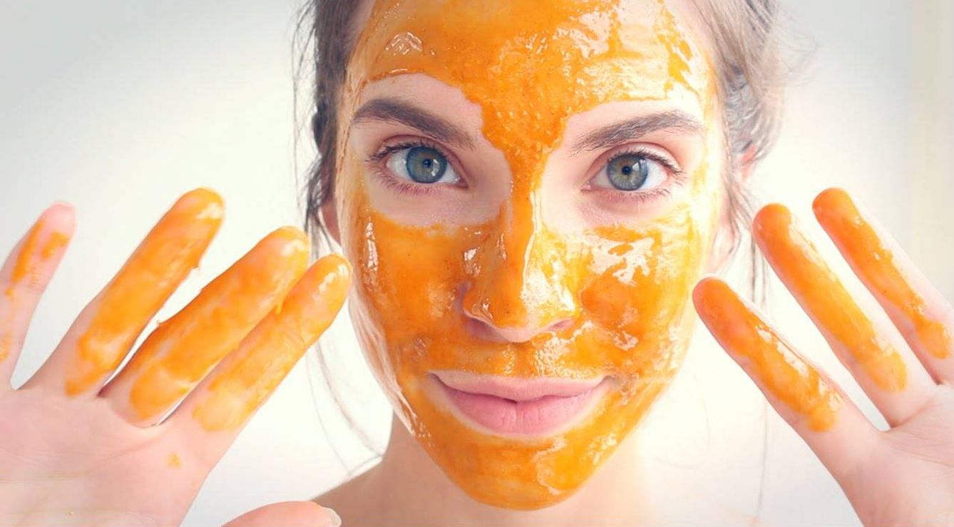 Foto: El propóleo es un gran aliado para las pieles que presentan marcas de acné, entre otros beneficios (YouTube)